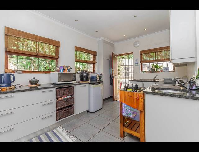 6 BEDROOM HOUSE FOR SALE IN WESTVILLE